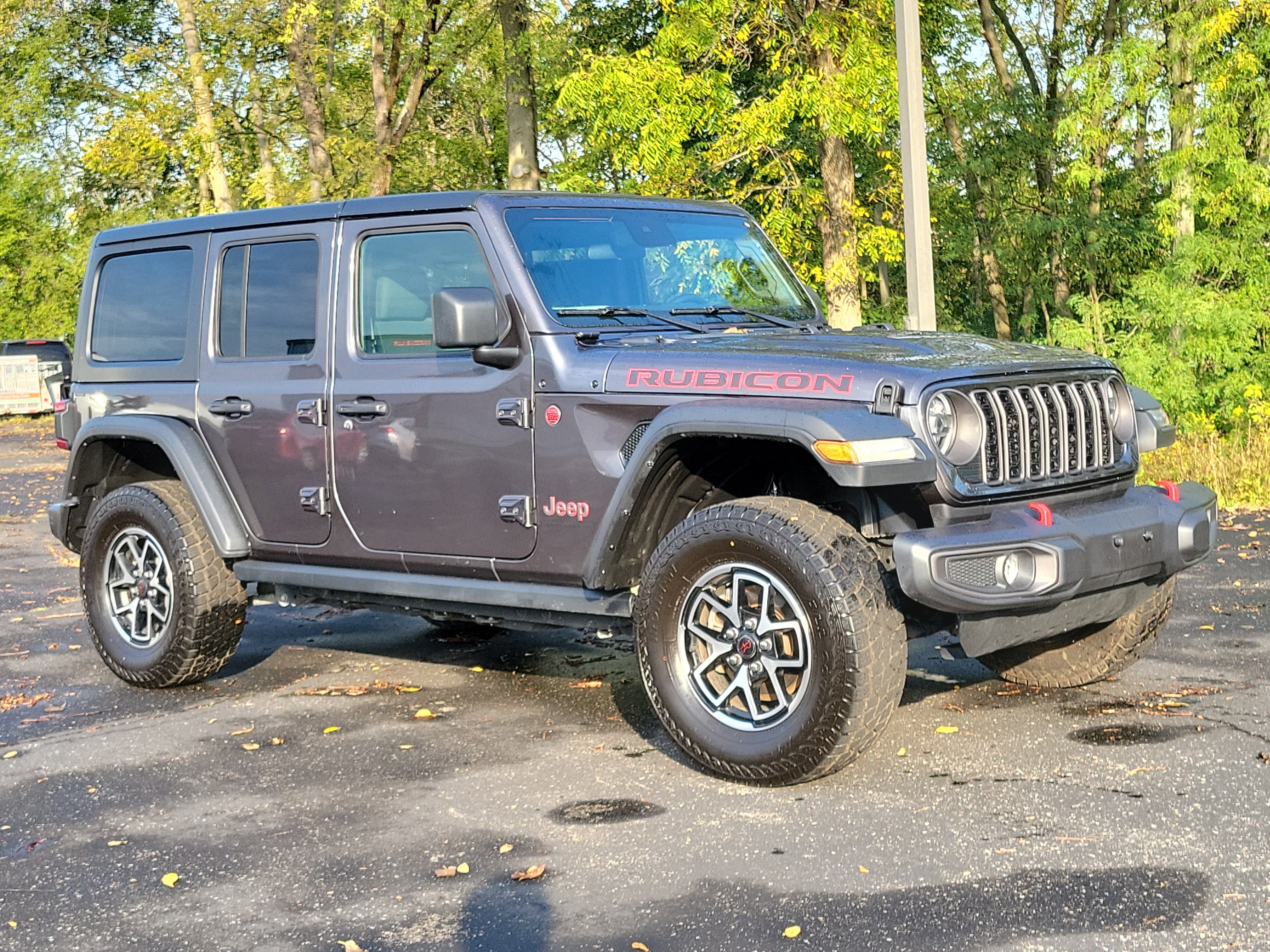 Used 2024 Jeep Wrangler Unlimited Rubicon AWD/4WD image 31