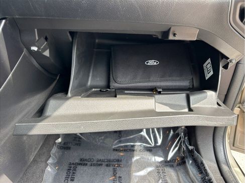 Used 2017 Ford Focus SE FWD image 32