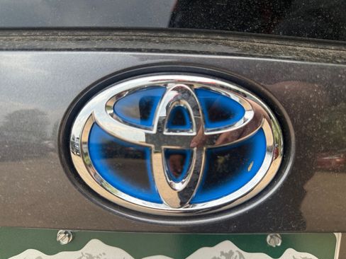 Used 2016 Toyota Prius Two FWD image 22