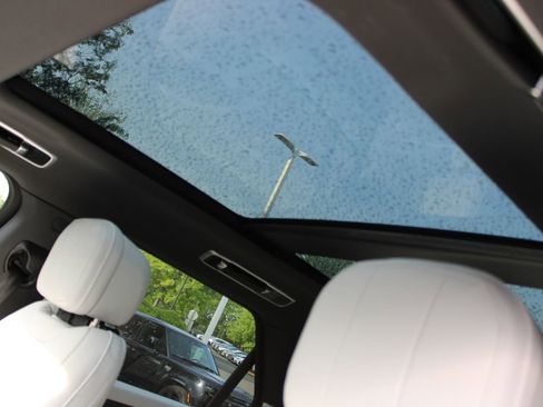 Used 2024 Land Rover Range Rover Sport SE AWD/4WD image 25