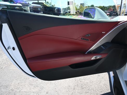 Used 2017 Chevrolet Corvette Z06 image 14