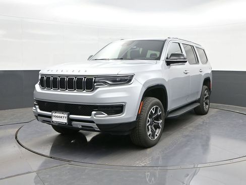 Used 2024 Jeep Wagoneer Series III AWD/4WD image 1