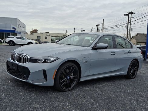 Used 2023 BMW 330e xDrive w/ M Sport Package image 3