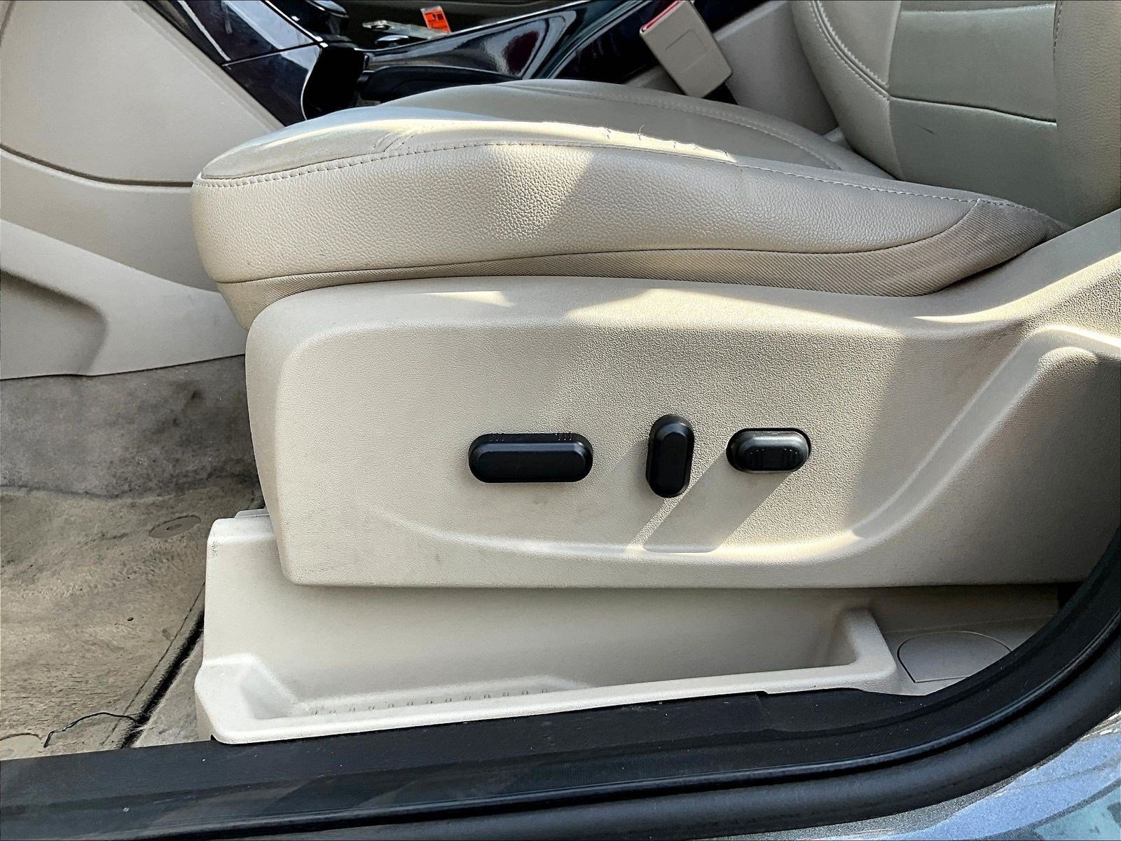 Used 2014 Ford Escape Titanium FWD image 37