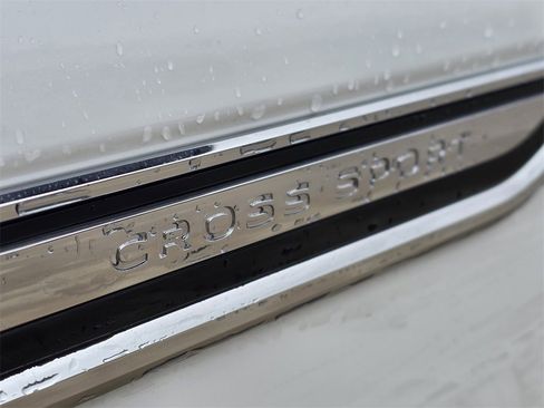 New 2026 Volkswagen Atlas Cross Sport SE image 8