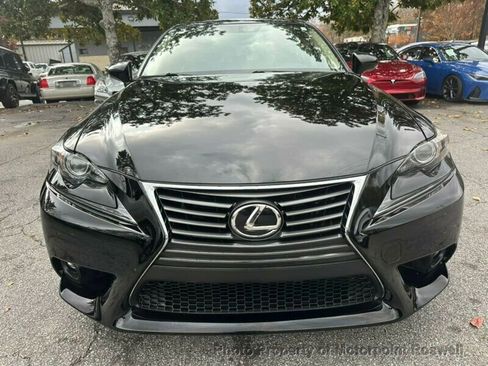 Used 2016 Lexus IS 200t image 3