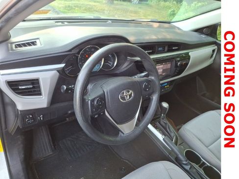 Used 2016 Toyota Corolla LE FWD image 10