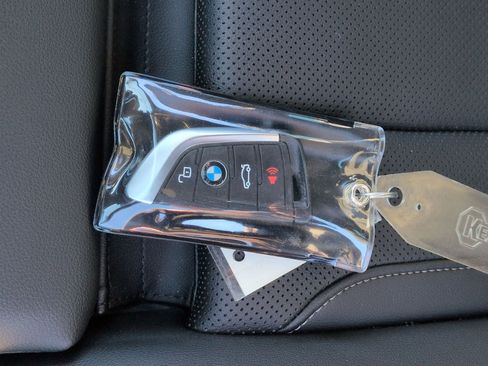 Certified 2024 BMW 330i Sedan w/ M Sport Package image 36