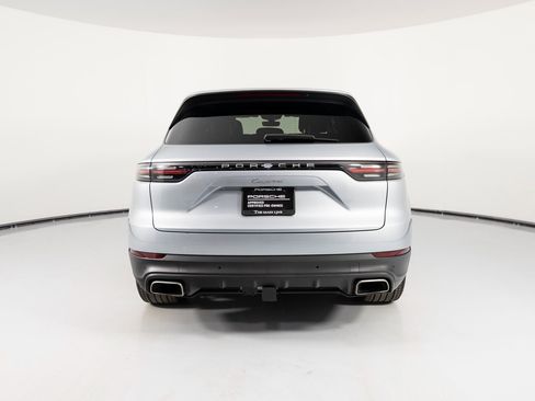Certified 2023 Porsche Cayenne image 9