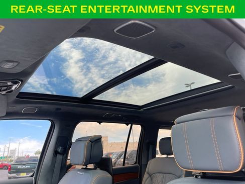Used 2024 Jeep Grand Wagoneer Series III w/ Rear Seat Video Group 1 AWD/4WD image 18