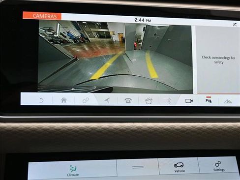 Used 2020 Land Rover Range Rover Velar S image 16