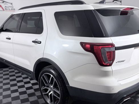 Used 2017 Ford Explorer Sport AWD/4WD image 5