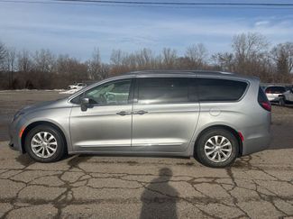 Used 2018 Chrysler Pacifica Touring-L video 2