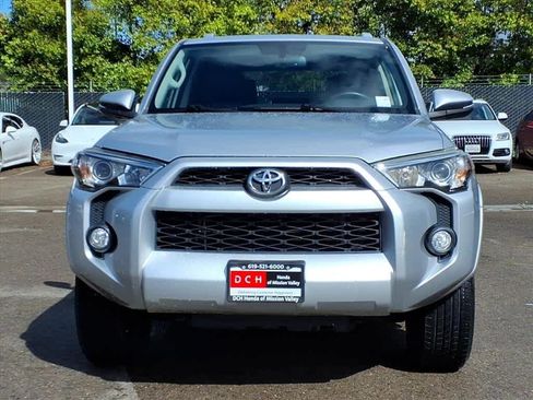 Used 2014 Toyota 4Runner SR5 Premium image 2