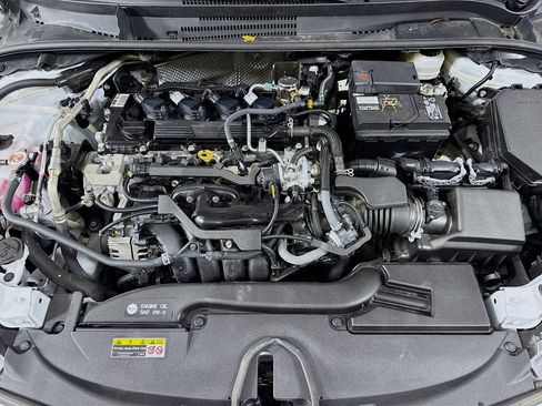 Used 2024 Toyota Corolla LE image 38