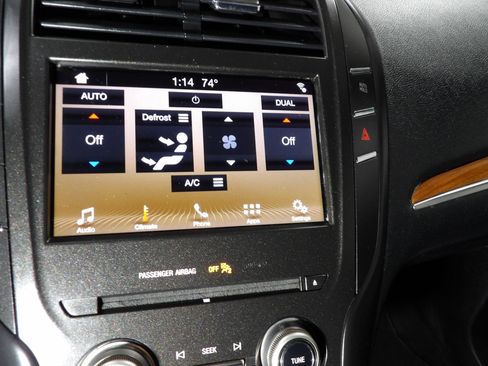 Used 2017 Lincoln MKC Select AWD/4WD image 14
