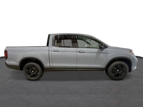 New 2026 Honda Ridgeline Black Edition image 2