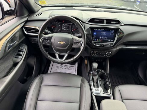 Certified 2023 Chevrolet TrailBlazer ACTIV w/ Convenience Package AWD/4WD image 13