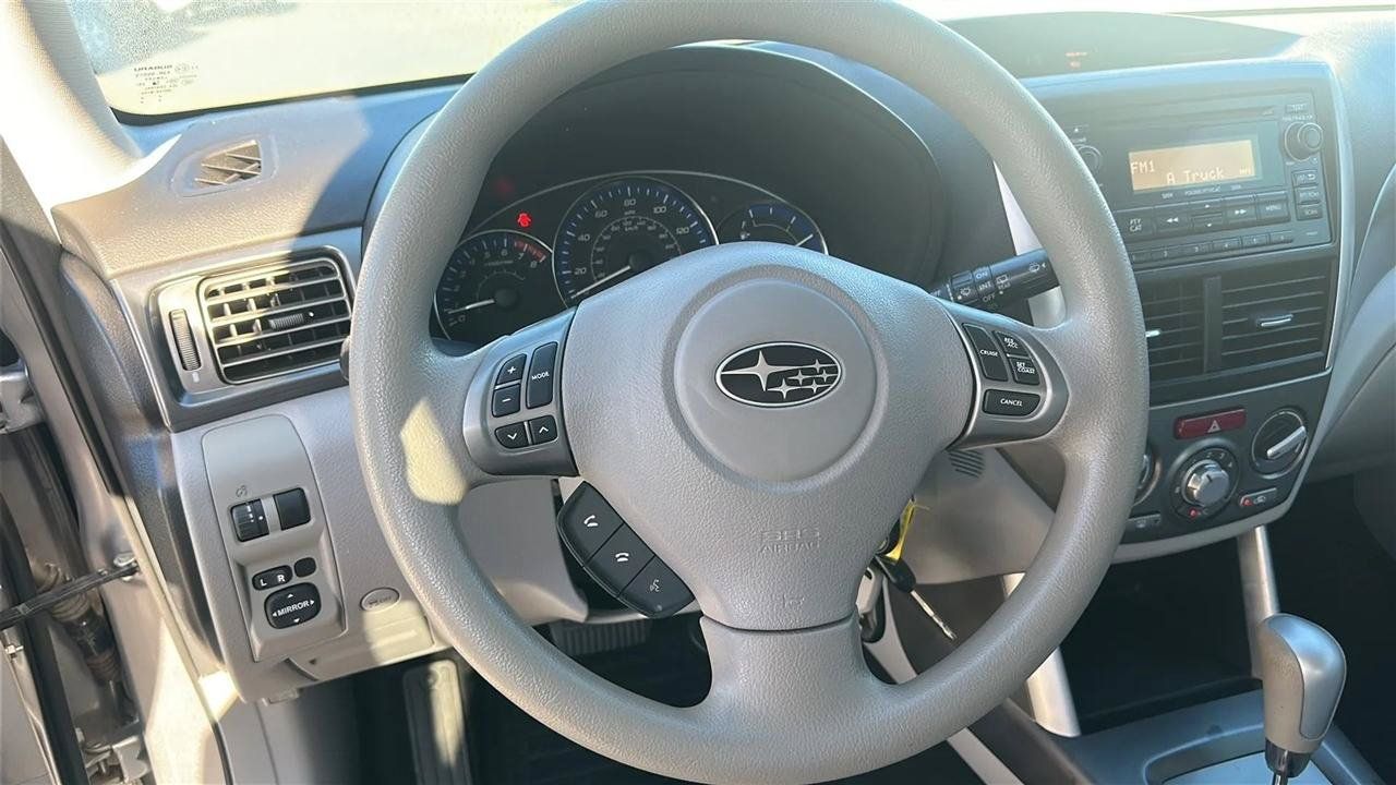 Used 2011 Subaru Forester 2.5X Premium AWD/4WD image 38