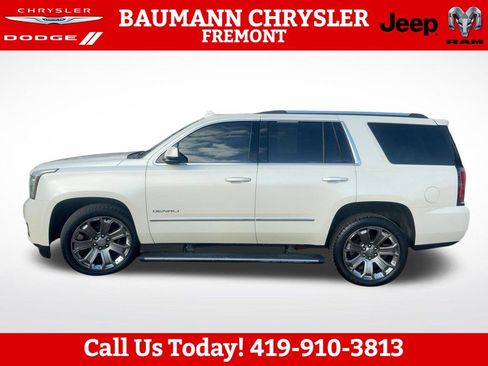 Used 2015 GMC Yukon Denali w/ Premium Package AWD/4WD image 9
