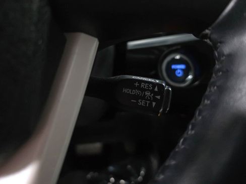 Used 2018 Toyota Prius Prime Advanced image 22