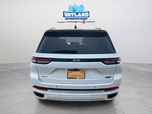 Certified 2022 Jeep Grand Cherokee Summit AWD/4WD image 4