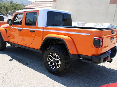 New 2026 Jeep Gladiator Rubicon w/ Whitecap Package AWD/4WD image 6