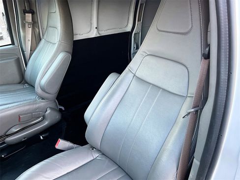 Used 2025 Chevrolet Express 2500 Extended w/ Driver Convenience Package image 20