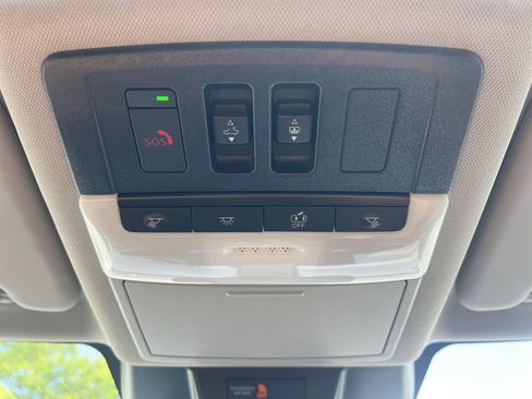 New 2026 Nissan Rogue Platinum AWD/4WD image 11