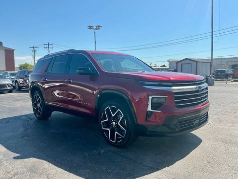 Used 2026 Chevrolet Traverse High Country w/ LPO, Floor Liner Package FWD image 6