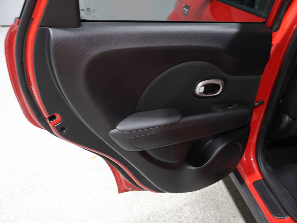 Used 2019 Kia Soul + FWD image 19