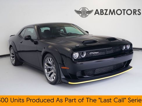 Used 2023 Dodge Challenger SRT Hellcat Redeye RWD image 1