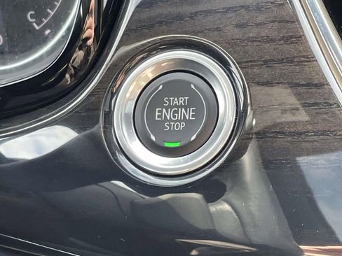 Certified 2023 Cadillac XT6 Premium Luxury image 30