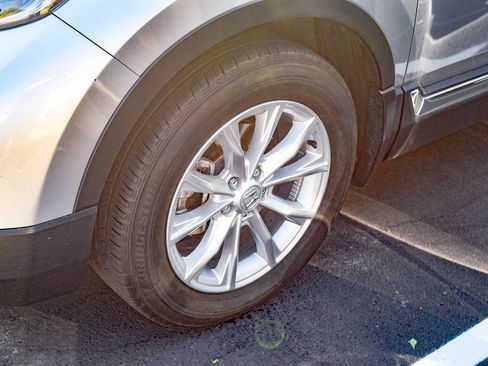 Used 2019 Honda CR-V Touring image 12
