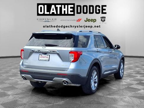 Used 2022 Ford Explorer Limited AWD/4WD image 29