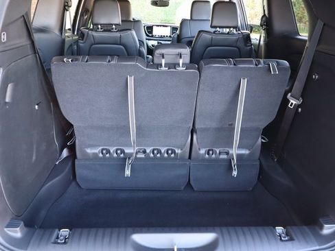 New 2026 Chrysler Pacifica Select image 38