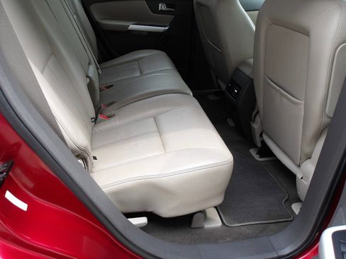 Used 2013 Ford Edge SEL image 24