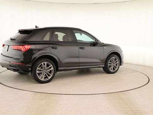 Certified 2025 Audi Q3 2.0T Premium w/ Convenience Package image 7