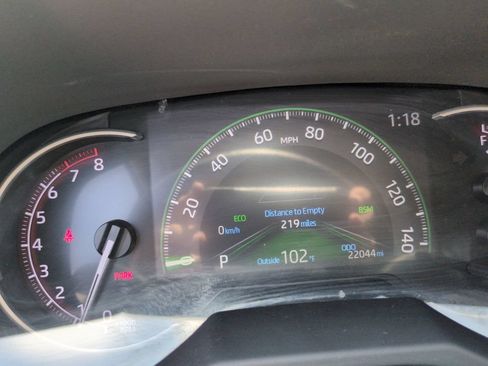 Used 2025 Toyota RAV4 XLE FWD image 21