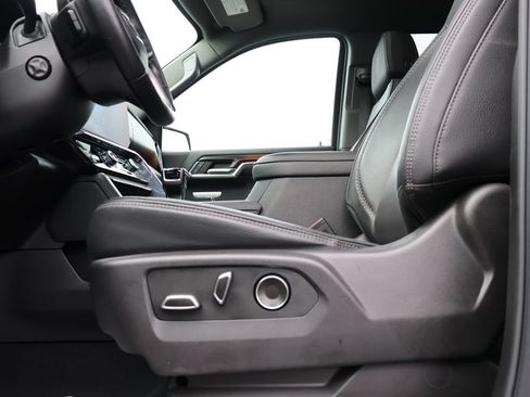 Used 2024 GMC Sierra 1500 Denali AWD/4WD image 38