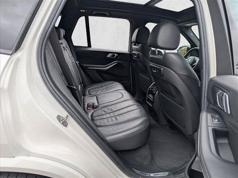 Used 2019 BMW X5 xDrive40i w/ M Sport Package AWD/4WD image 19