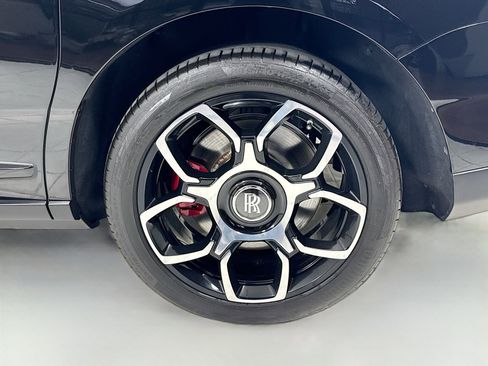 Certified 2022 Rolls-Royce Cullinan Black Badge w/ Dark Exterior Package image 10