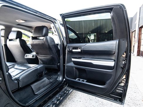 Used 2020 Toyota Tundra Limited w/ Limited Premium Package AWD/4WD image 32