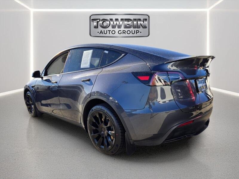 Used 2023 Tesla Model Y Long Range AWD/4WD image 7