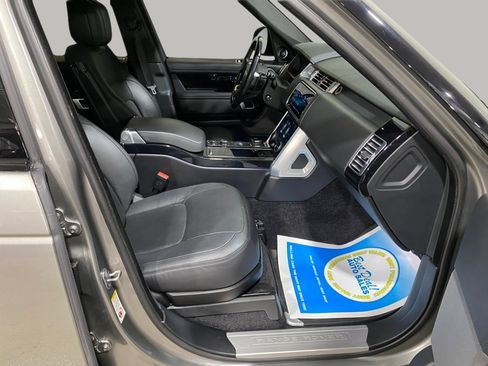 Used 2019 Land Rover Range Rover Supercharged image 32