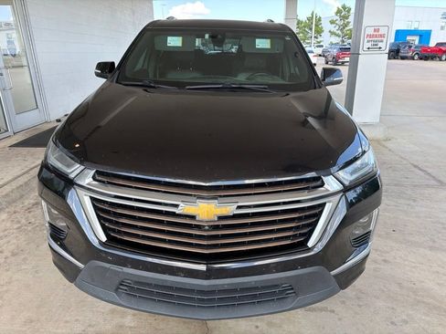 Used 2023 Chevrolet Traverse High Country AWD/4WD image 2
