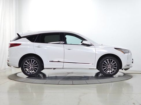 Used 2025 Acura RDX SH-AWD w/ Advance Package image 14