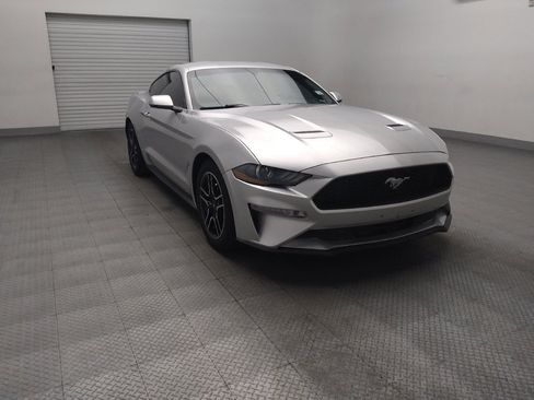 Used 2019 Ford Mustang Premium RWD image 13