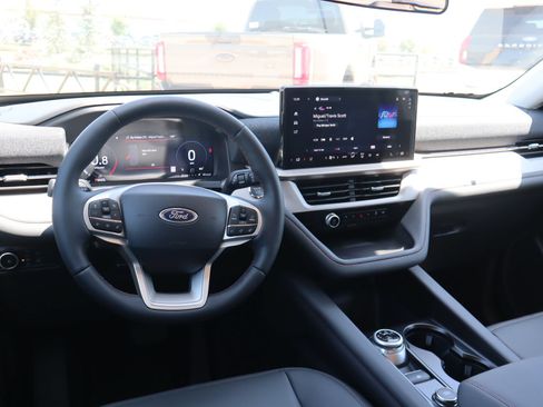 New 2026 Ford Explorer Active w/ Active Comfort Package AWD/4WD image 2