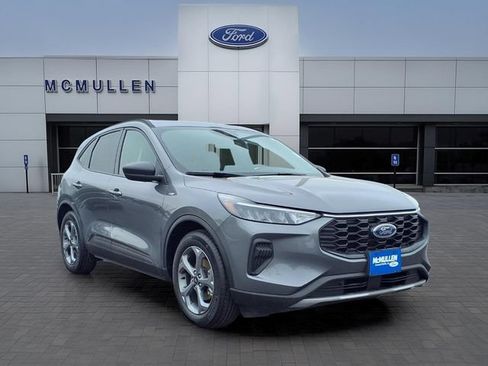 Certified 2025 Ford Escape ST-Line FWD image 8